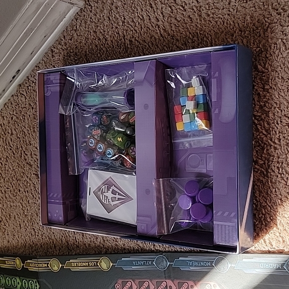 Pandemic Rapid Response Board Game - Picture 3 of 4